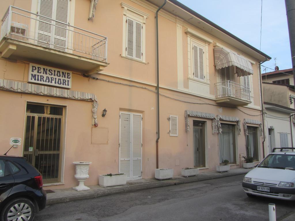 Hotel Mirafiori Lido di Camaiore Exteriör bild